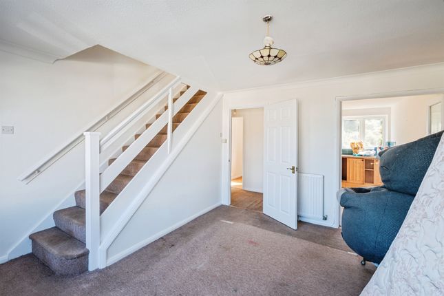 10, Cliff Close, SEAFORD photo 2