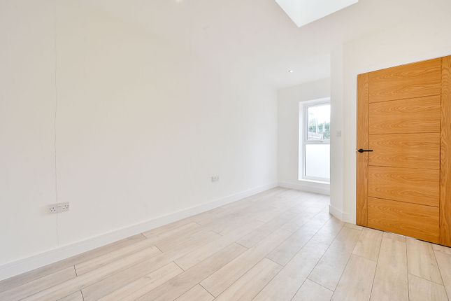 Kent Way, Surbiton photo 2