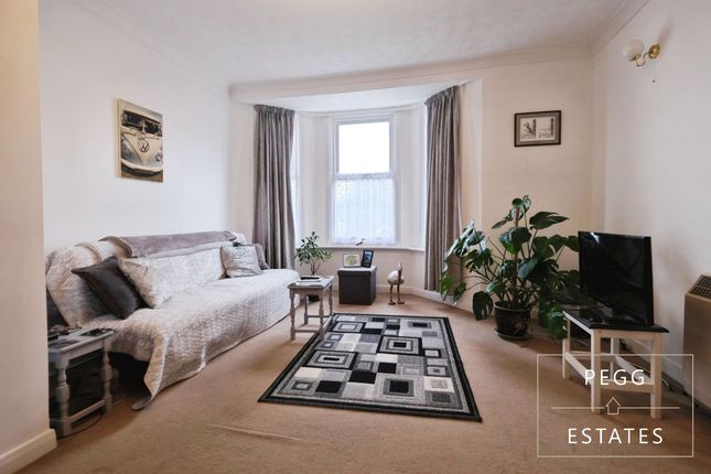 Flat 2, Dunmoil, Paignton photo 3