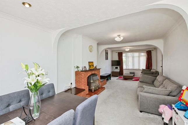 81, Grasmere Crescent, Derby photo 4