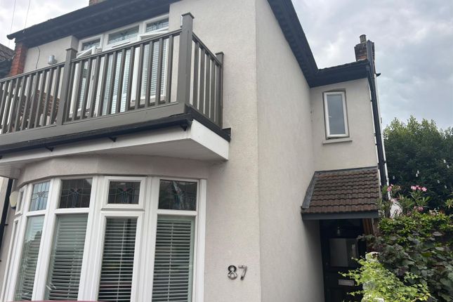3-bed house on 87, Beach Avenue, Leigh-On-Sea, £2,400/mo