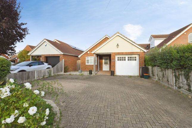 3-bed bungalow on Trelanner,, Summerhill, Chelmsford, £550,000