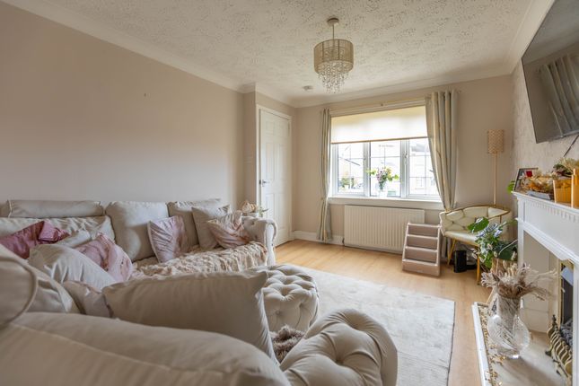 15, Appleby Close, Glasgow photo 2