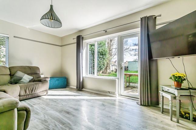 53, The Mount, Surrey photo 2