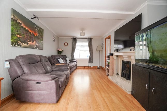 24, Auchnacraig Road, Clydebank photo 3