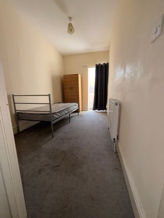 Trinity Lane, Hinckley photo 5
