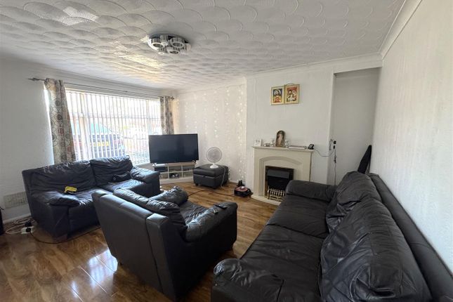 29, Gwern Fadog Road, Swansea photo 2