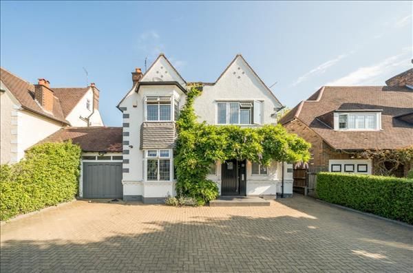 Thumbnail Detached house for sale in Newcombe Park, Mill Hill, London