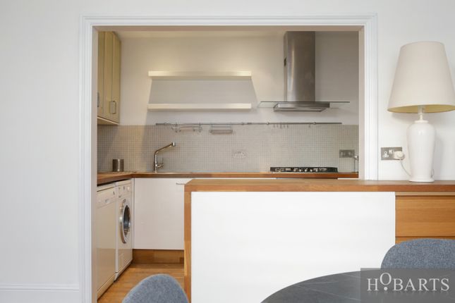 Maisonette to rent in Victoria Road, Stroud Green