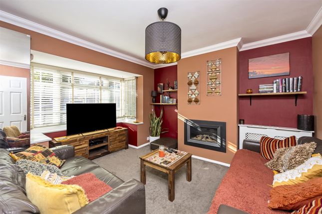 97, Nutley Crescent, Worthing photo 2