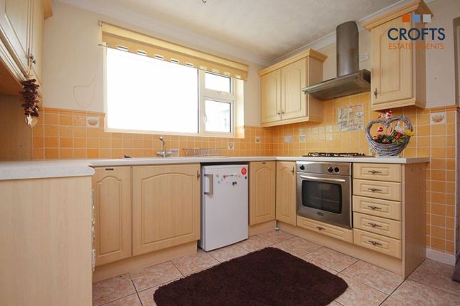 3, Fair Isle Rise, Immingham photo 4