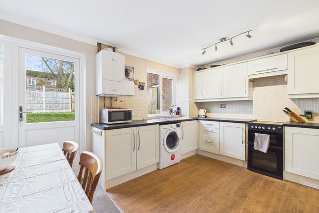 24, Dinthill, Telford photo 2