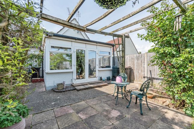 63, Hammonds Lane, Southampton photo 5