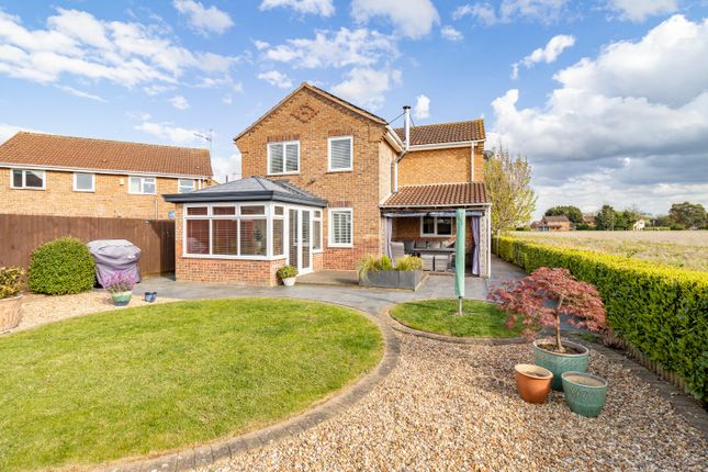 29, Aylmer Drive, Kings Lynn photo 3