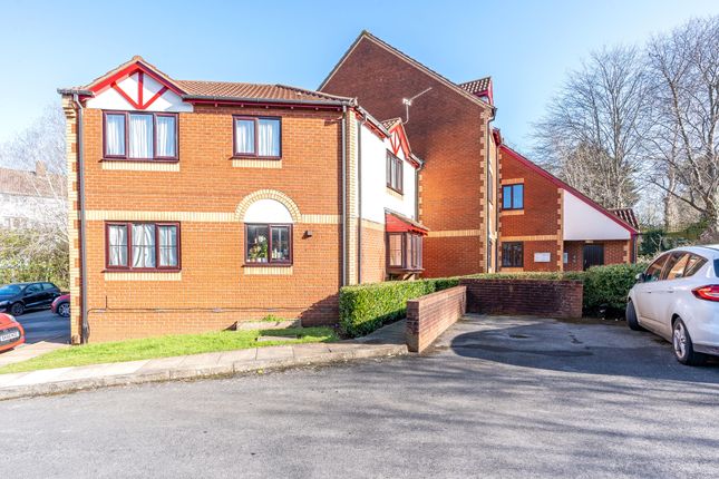 Flat for sale in Clay Bottom, Fishponds, Bristol