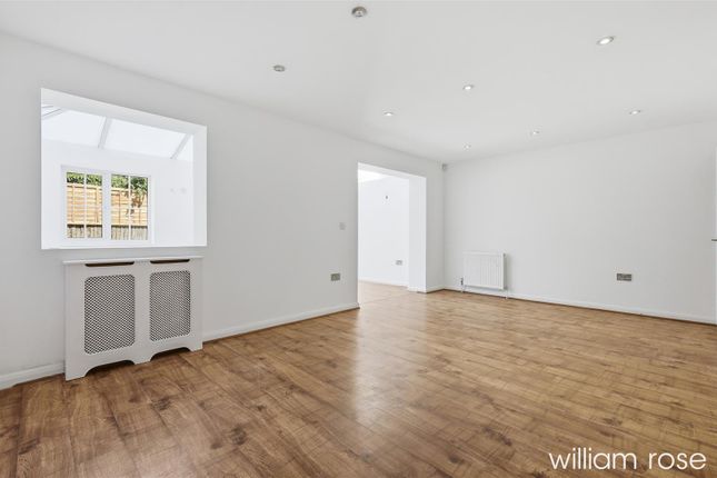 13, Retreat Way, Chigwell photo 3