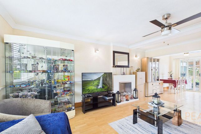 36 Roman Walk, Lancing photo 2