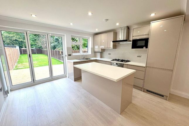 56, Langley Crescent, Hayes photo 4