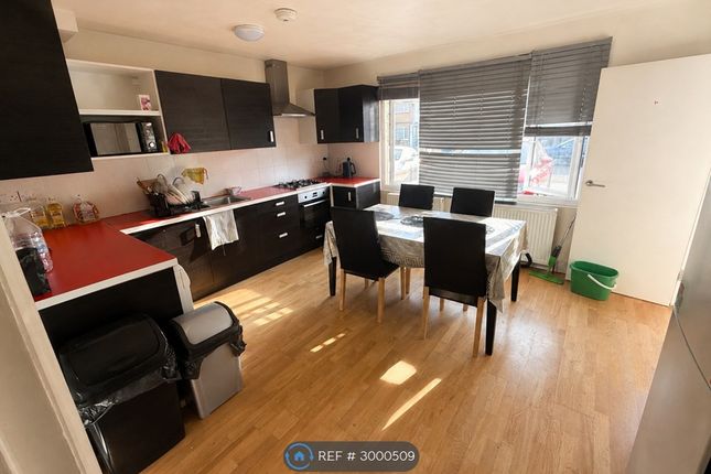 A Clitterhouse Road, London photo 5