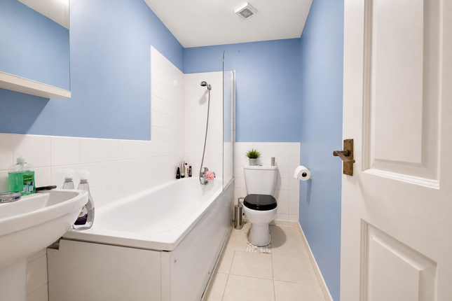 Brockway Close, Leytonstone photo 5