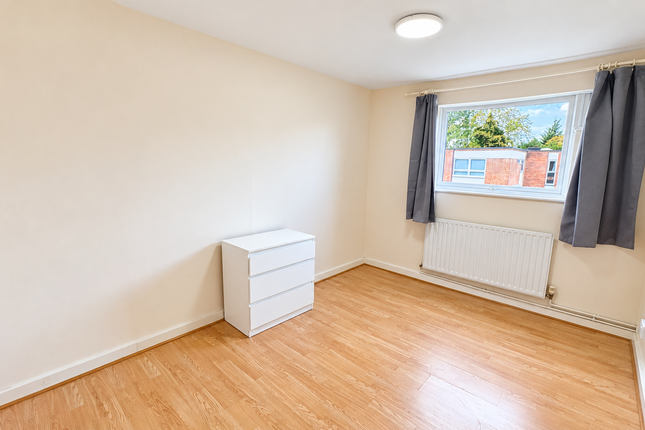 Flat 26, Edencroft, Birmingham photo 5