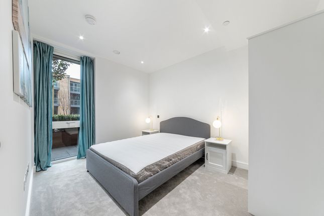 Flat to rent in Matcham House, Sovereign Court, Hammersmith, London