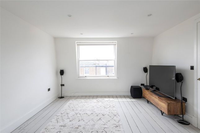 Terraced house for sale in Godolphin Road, London