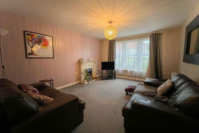 Flat for sale in Towpath Close, Hawkesbury Village, Coventry