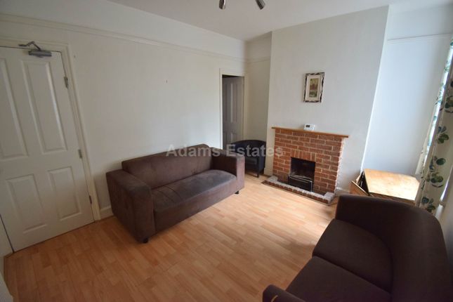 Grange Avenue, Reading photo 3