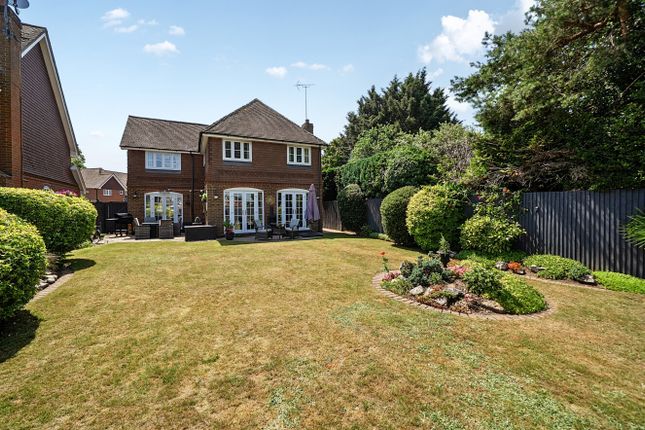 2C,, The Green, Camberley photo 2