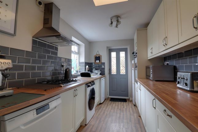 19, Rosedale Avenue, Stonehouse photo 4