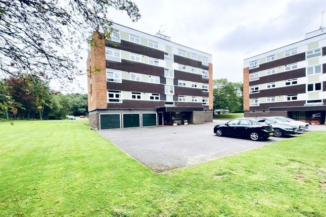 Thumbnail Flat for sale in Riverside Drive, Solihull, West Midlands