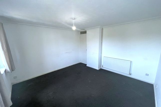 47, Lowry Drive, Houghton Regis photo 4
