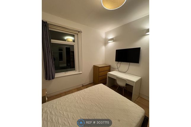Parkhurst Road, London photo 4
