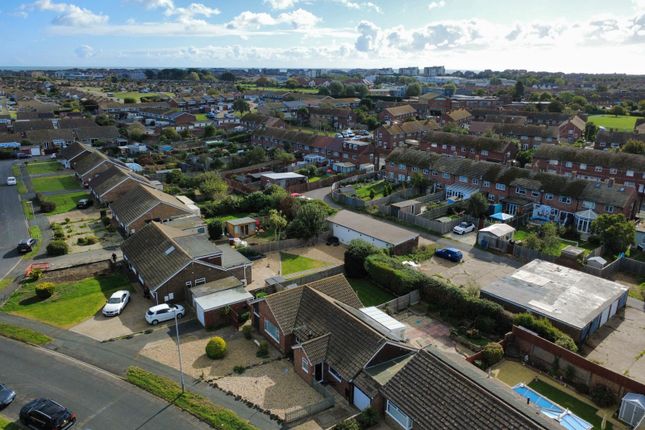 Wordsworth Drive, Eastbourne photo 2