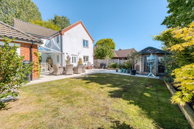 87 Roydon Road, Diss photo 2