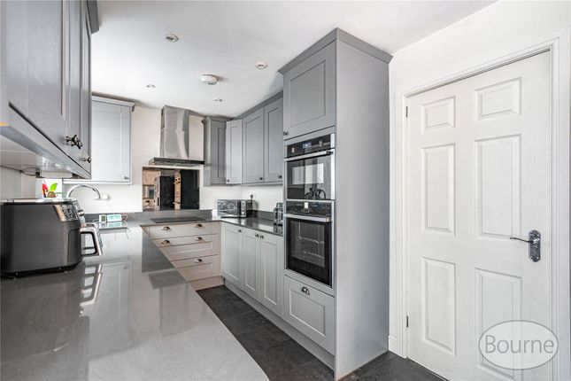 14, Greenvale Road, Woking photo 4