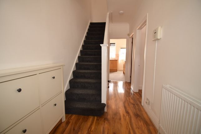34, Barmouth Road, Croydon photo 4