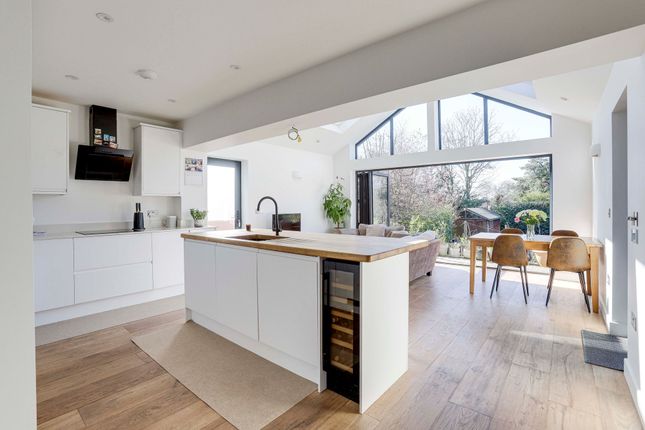 27 Newstead Avenue, Nottingham photo 3