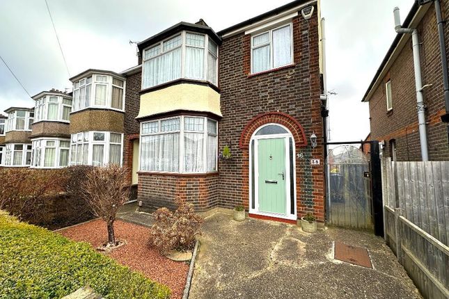Thumbnail End terrace house for sale in Northview Road, Round Green, Luton, Bedfordshire