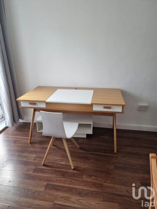 Flat to rent in Ernest Street, London