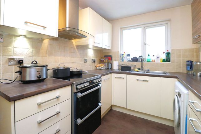 7, Selby Walk, Surrey photo 2