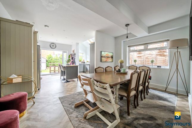14, Leas Road, Surrey photo 3