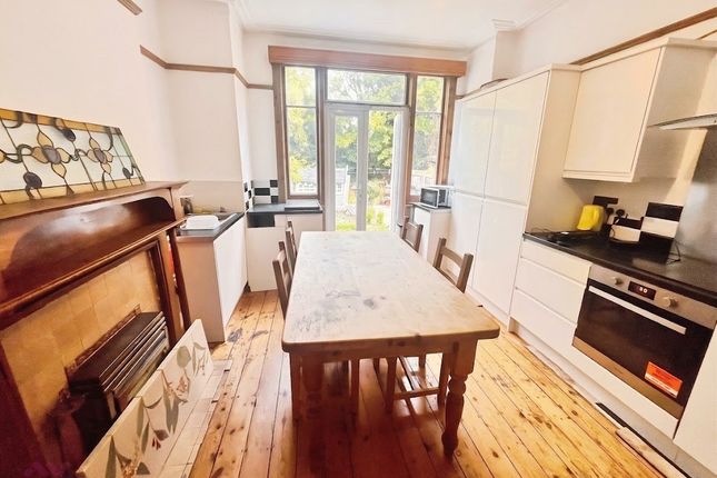 Front Room, 152, Croxted Rd, London photo 2