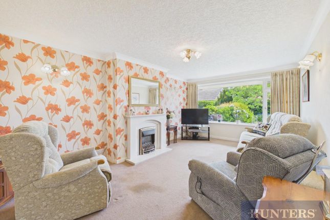17, Lodge Close, Scarborough photo 2