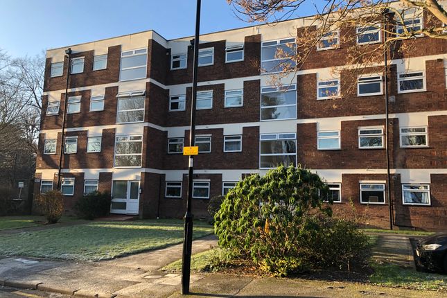 Thumbnail Flat to rent in Pinewood Grove, London