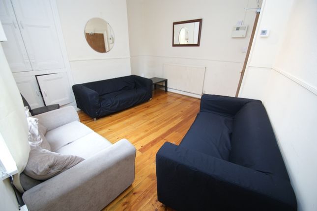 Thumbnail End terrace house to rent in Norwood Place, Hyde Park, Leeds