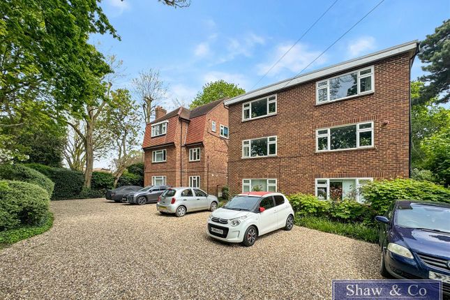 Studio for sale in Lincoln Court, Buckingham Road, Hampton