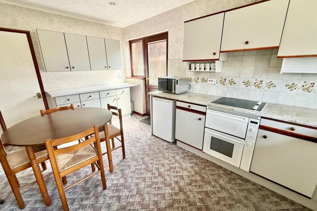18, Cornfield Close, Macclesfield photo 4