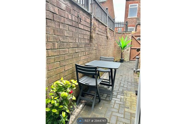 Whiteley St, Double EnSuite Room, Manchester photo 3
